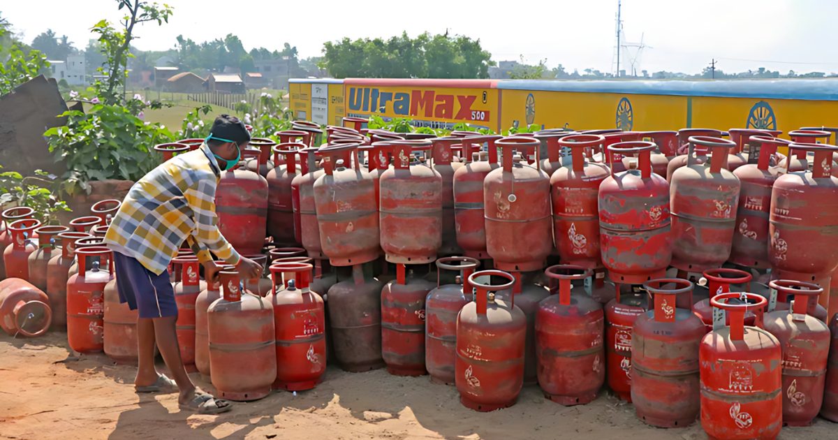 LPG Crisis India PNG gas shift cylinder news